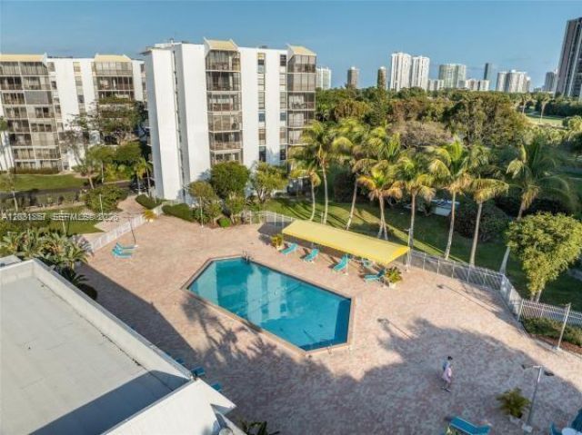 20400 Country Club Dr , Unit 203, Aventura, FL 33180 Photo
