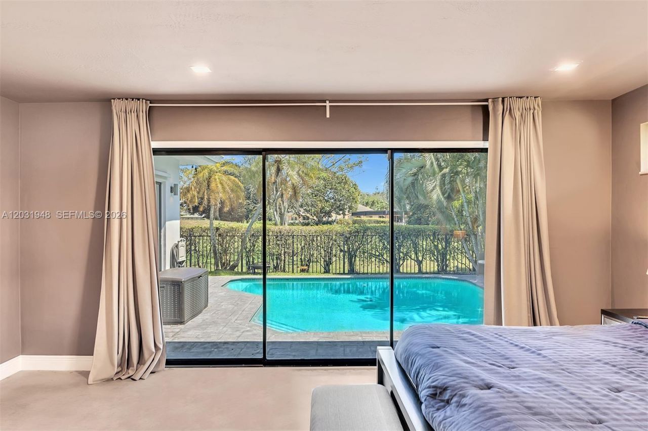 5602 S Travelers Palm Ln , Tamarac, FL 33319 Photo