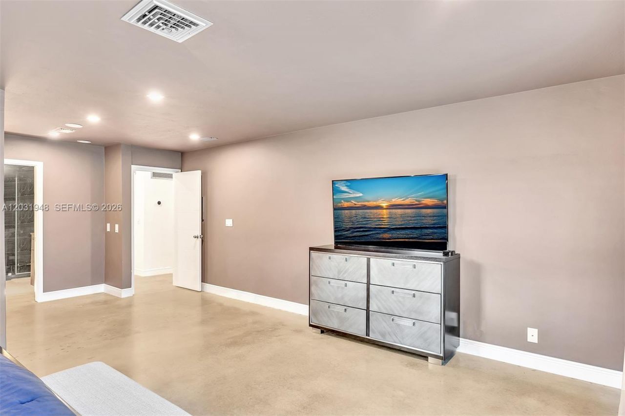 5602 S Travelers Palm Ln , Tamarac, FL 33319 Photo