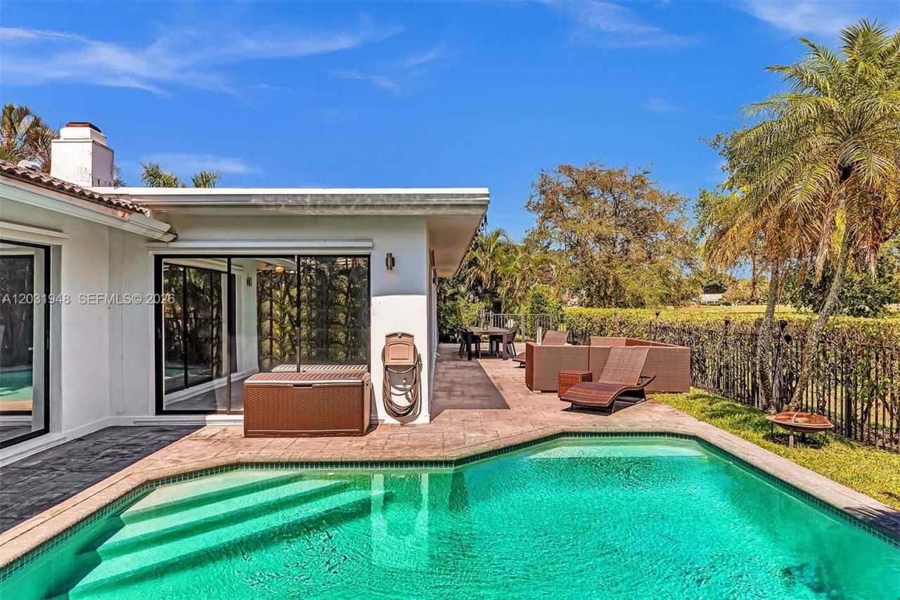 5602 S Travelers Palm Ln , Tamarac, FL 33319 Photo