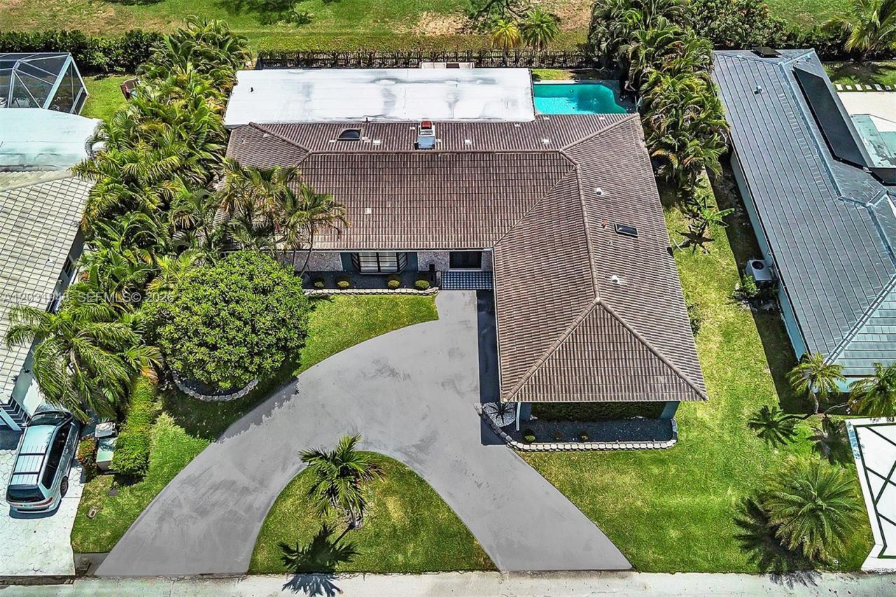 5602 S Travelers Palm Ln , Tamarac, FL 33319 Photo