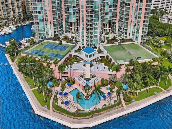 3370 Hidden Bay Dr , Unit 1205, Aventura, FL 33180