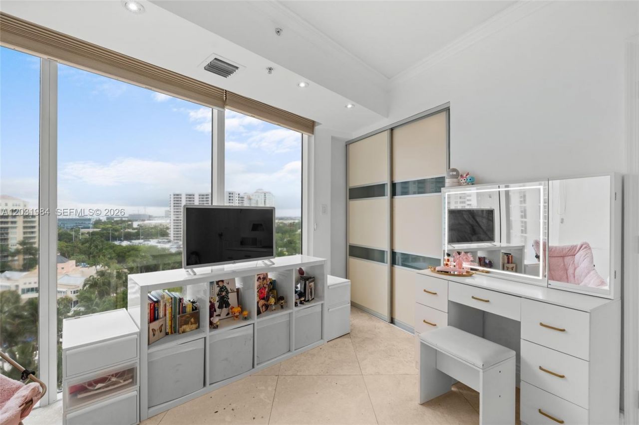 3370 Hidden Bay Dr , Unit 1205, Aventura, FL 33180 Photo