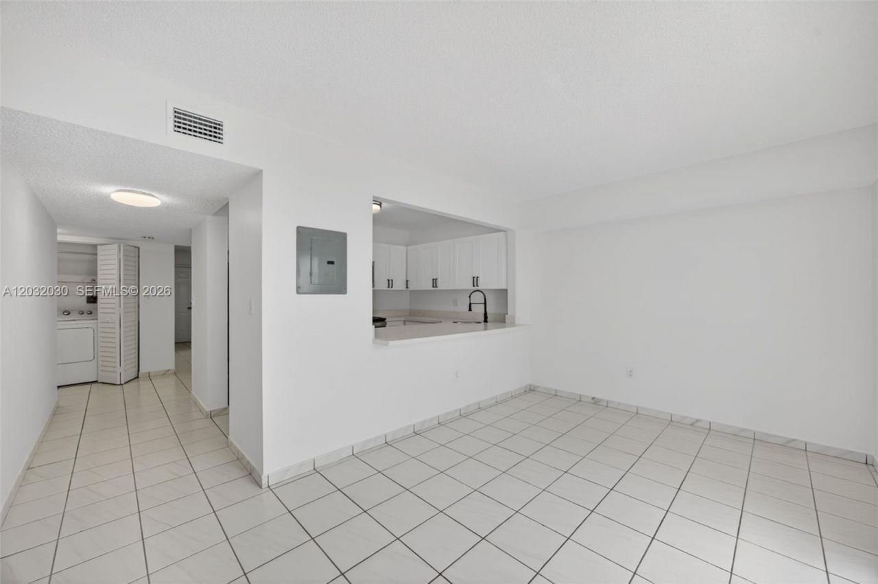 800 SW 104th Ct, Unit A-103, Miami, FL 33174 Photo