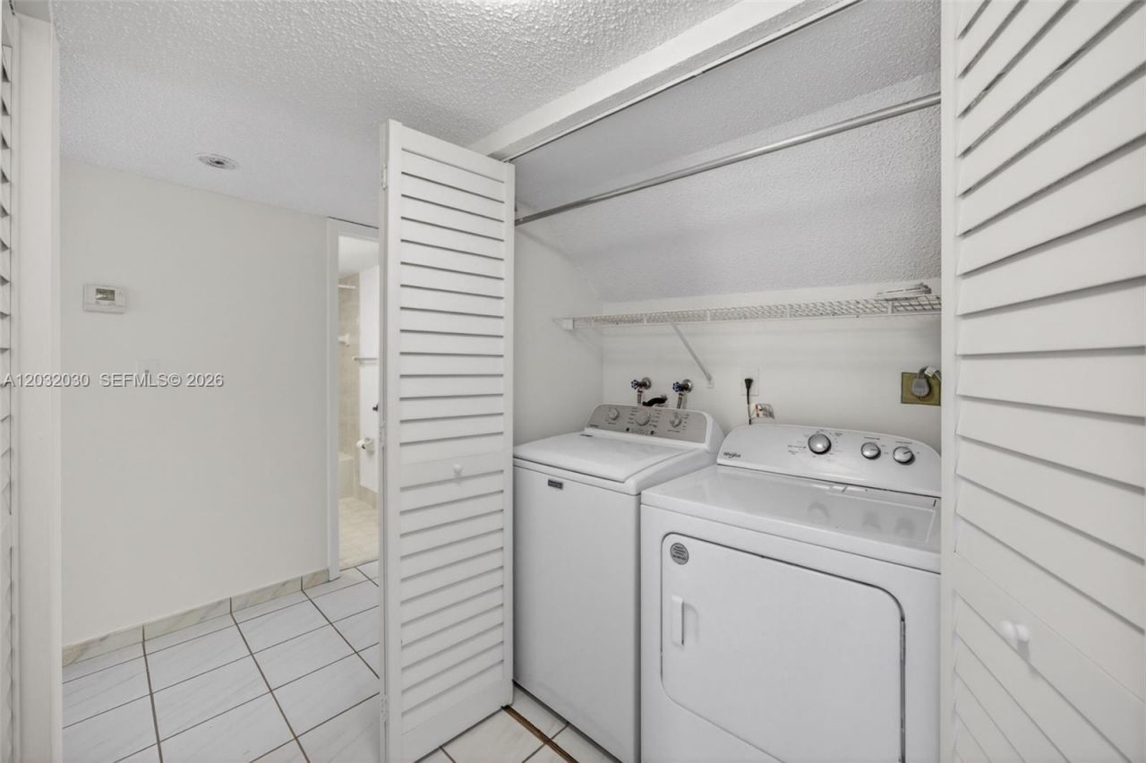800 SW 104th Ct, Unit A-103, Miami, FL 33174 Photo