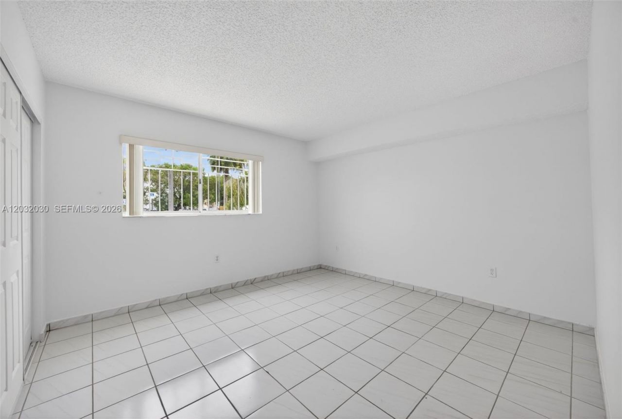 800 SW 104th Ct, Unit A-103, Miami, FL 33174 Photo