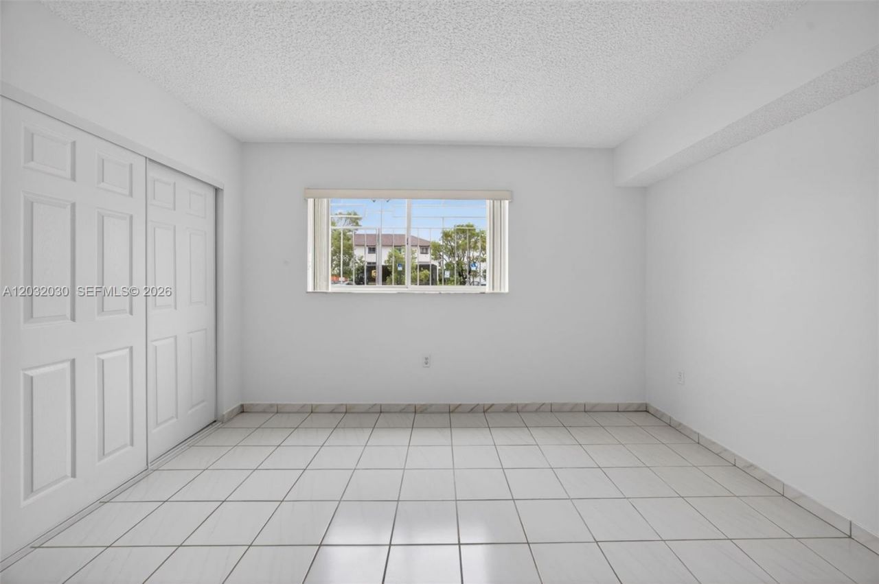 800 SW 104th Ct, Unit A-103, Miami, FL 33174 Photo
