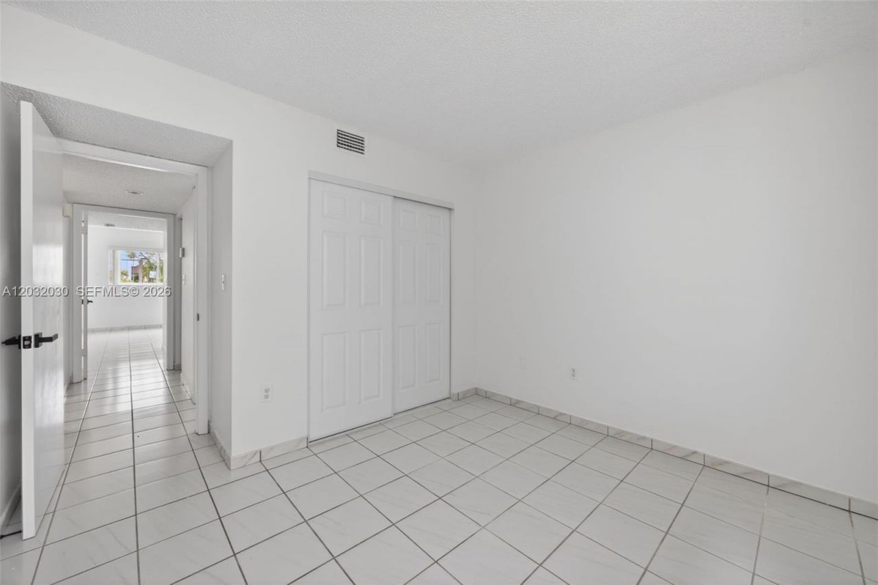 800 SW 104th Ct, Unit A-103, Miami, FL 33174 Photo