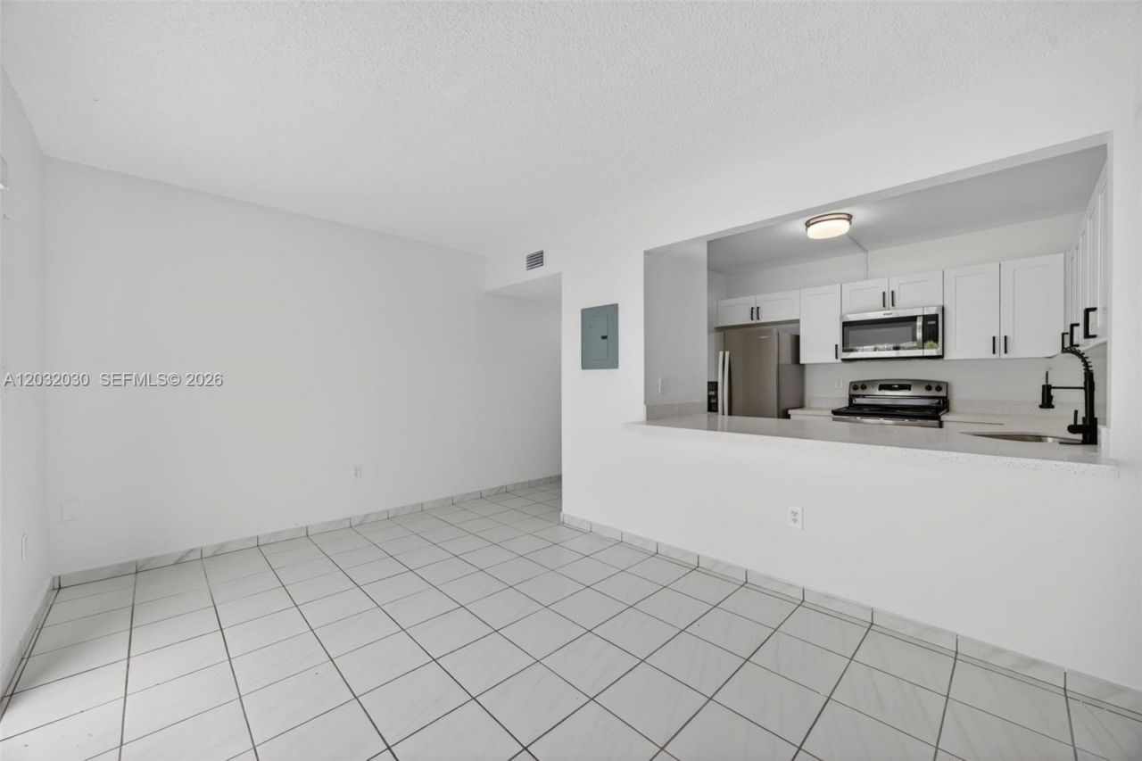 800 SW 104th Ct, Unit A-103, Miami, FL 33174 Photo