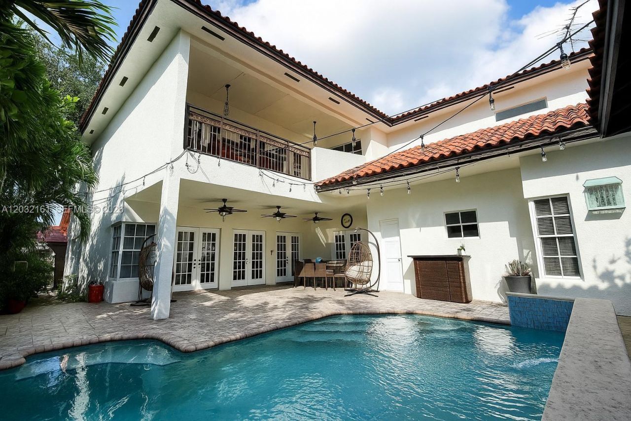 15106 NW 89th Ct , Miami Lakes, FL 33018 Photo