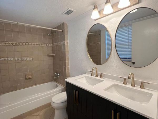 4241 W Mcnab Rd , Unit 24, Pompano Beach, FL 33069