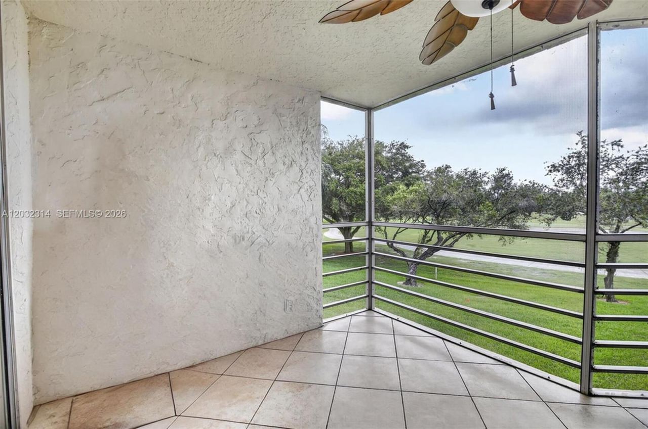 1911 Sabal Palm Dr , Unit 202, Davie, FL 33324 Photo