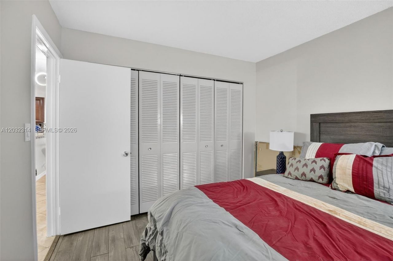 1911 Sabal Palm Dr , Unit 202, Davie, FL 33324 Photo