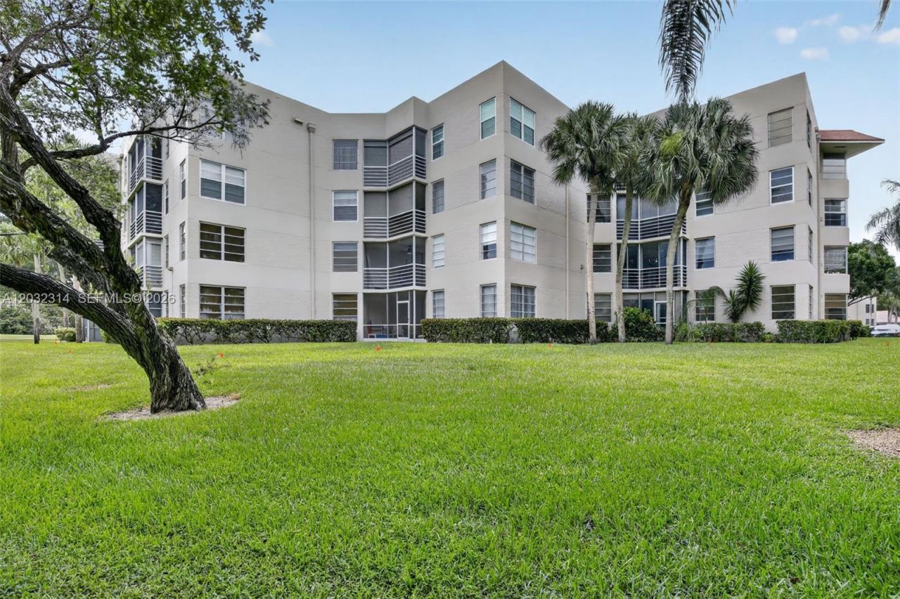1911 Sabal Palm Dr , Unit 202, Davie, FL 33324 Photo