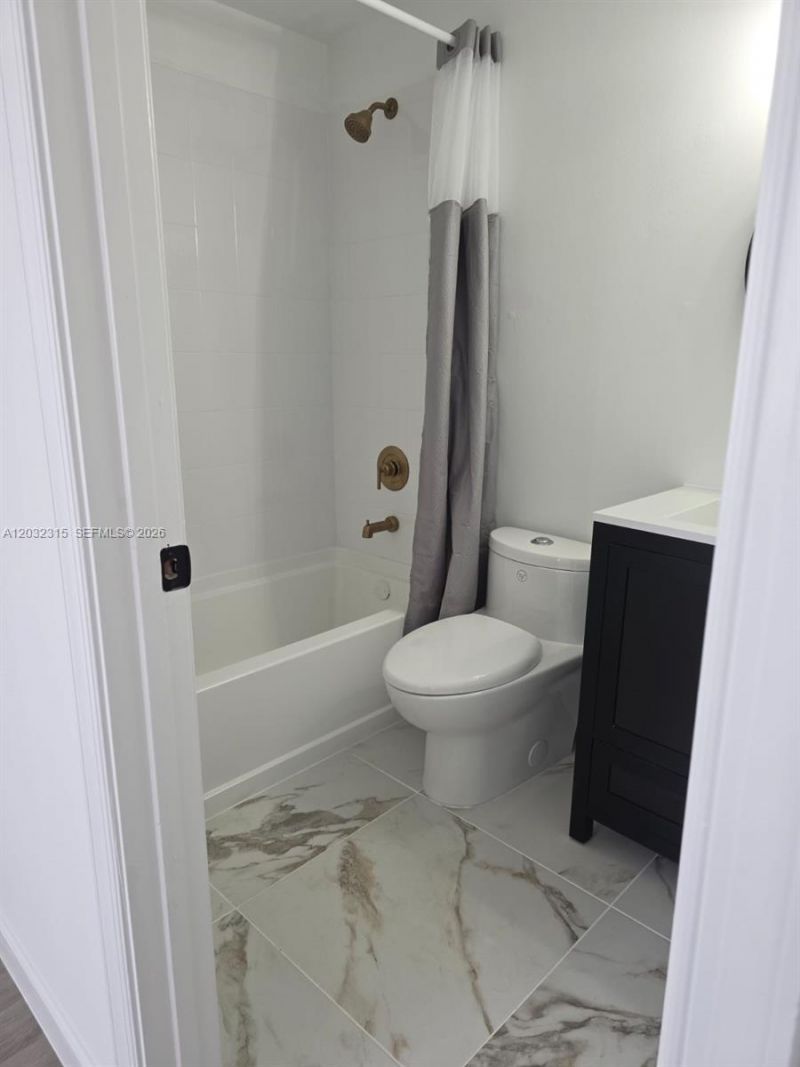 1 Simonton Cir , Unit 1, Weston, FL 33326 Photo
