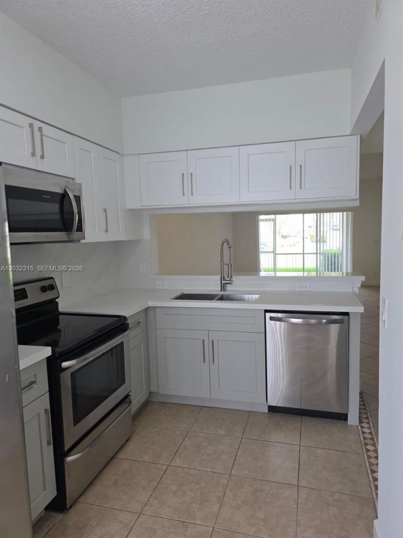 1 Simonton Cir , Unit 1, Weston, FL 33326 Photo