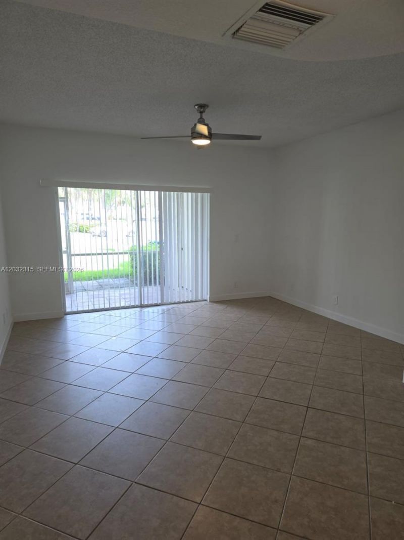 1 Simonton Cir , Unit 1, Weston, FL 33326 Photo