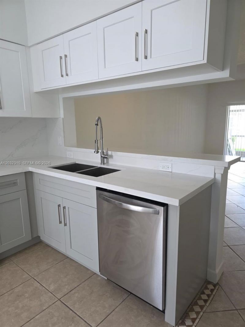 1 Simonton Cir , Unit 1, Weston, FL 33326 Photo