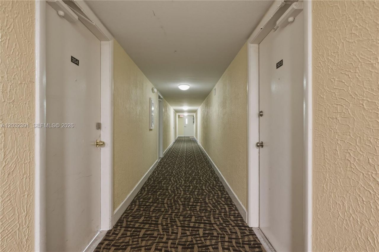 3000 N Ocean Blvd , Unit 303, Fort Lauderdale, FL 33308 Photo
