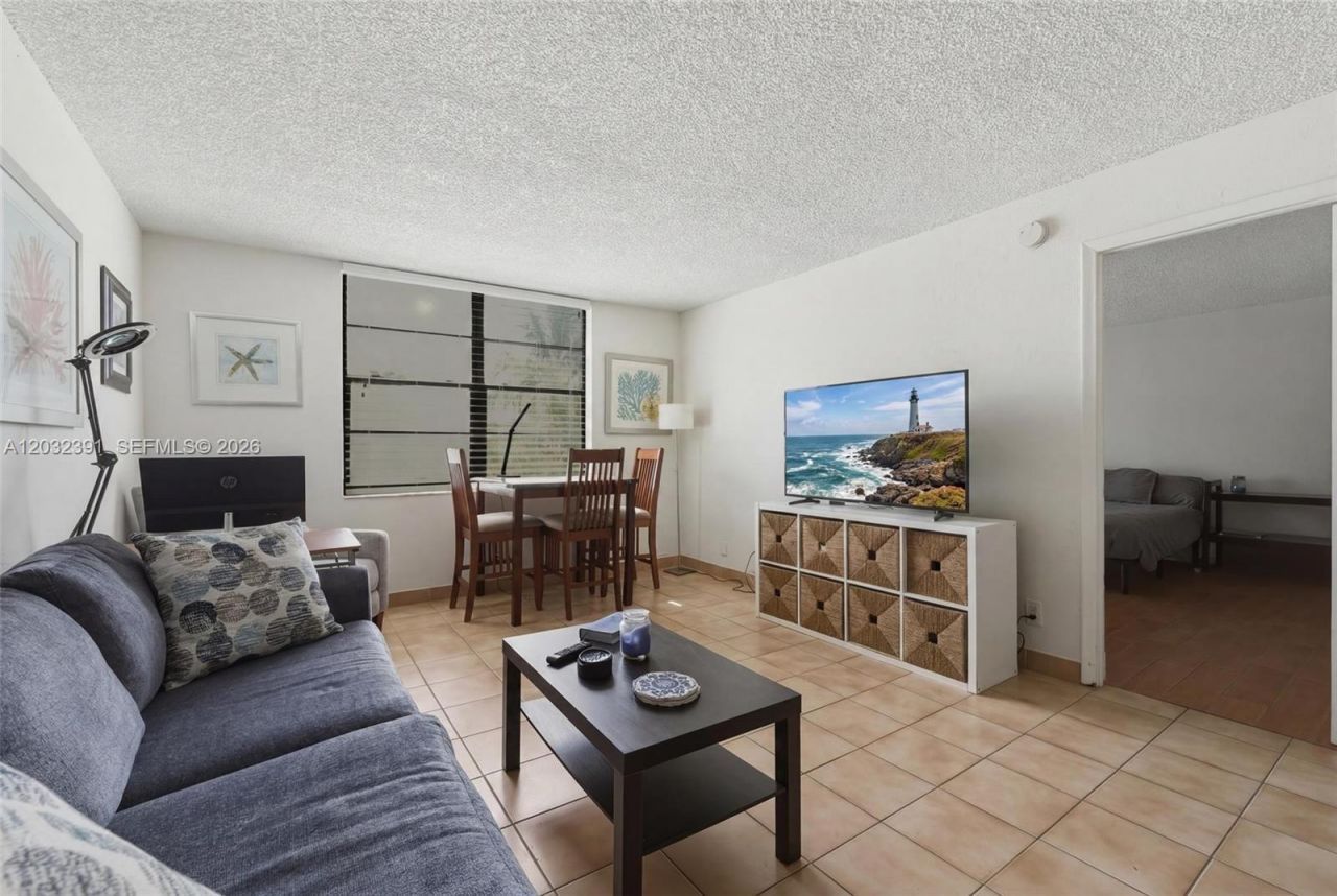 3000 N Ocean Blvd , Unit 303, Fort Lauderdale, FL 33308 Photo