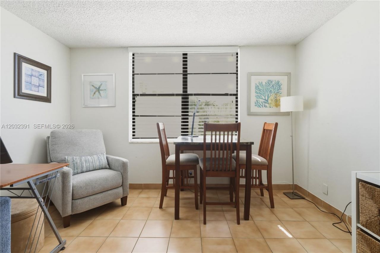 3000 N Ocean Blvd , Unit 303, Fort Lauderdale, FL 33308 Photo