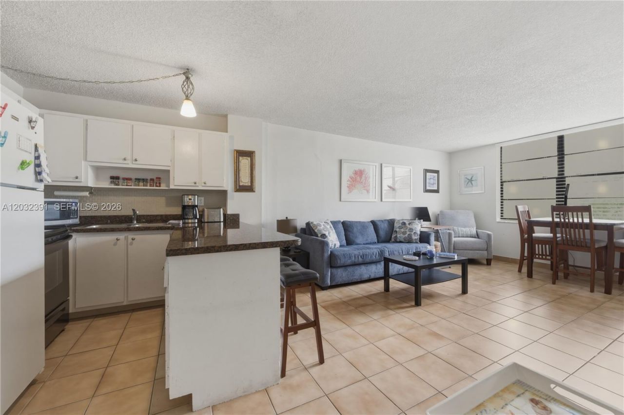 3000 N Ocean Blvd , Unit 303, Fort Lauderdale, FL 33308 Photo