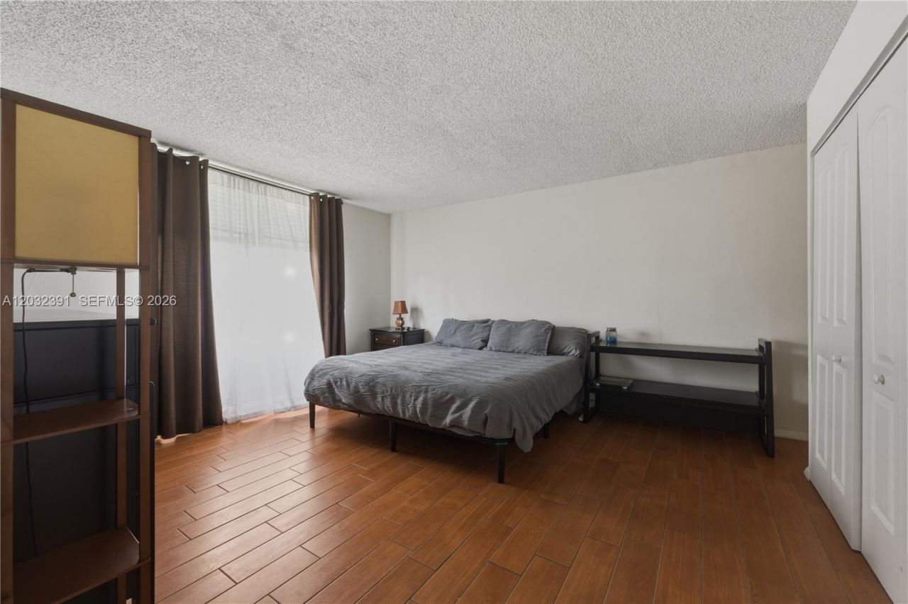 3000 N Ocean Blvd , Unit 303, Fort Lauderdale, FL 33308 Photo