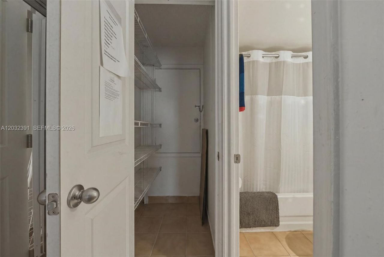 3000 N Ocean Blvd , Unit 303, Fort Lauderdale, FL 33308 Photo