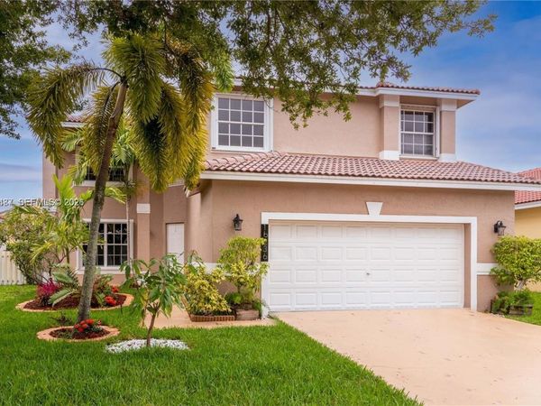 16236 NW 18th St, Pembroke Pines, FL 33028