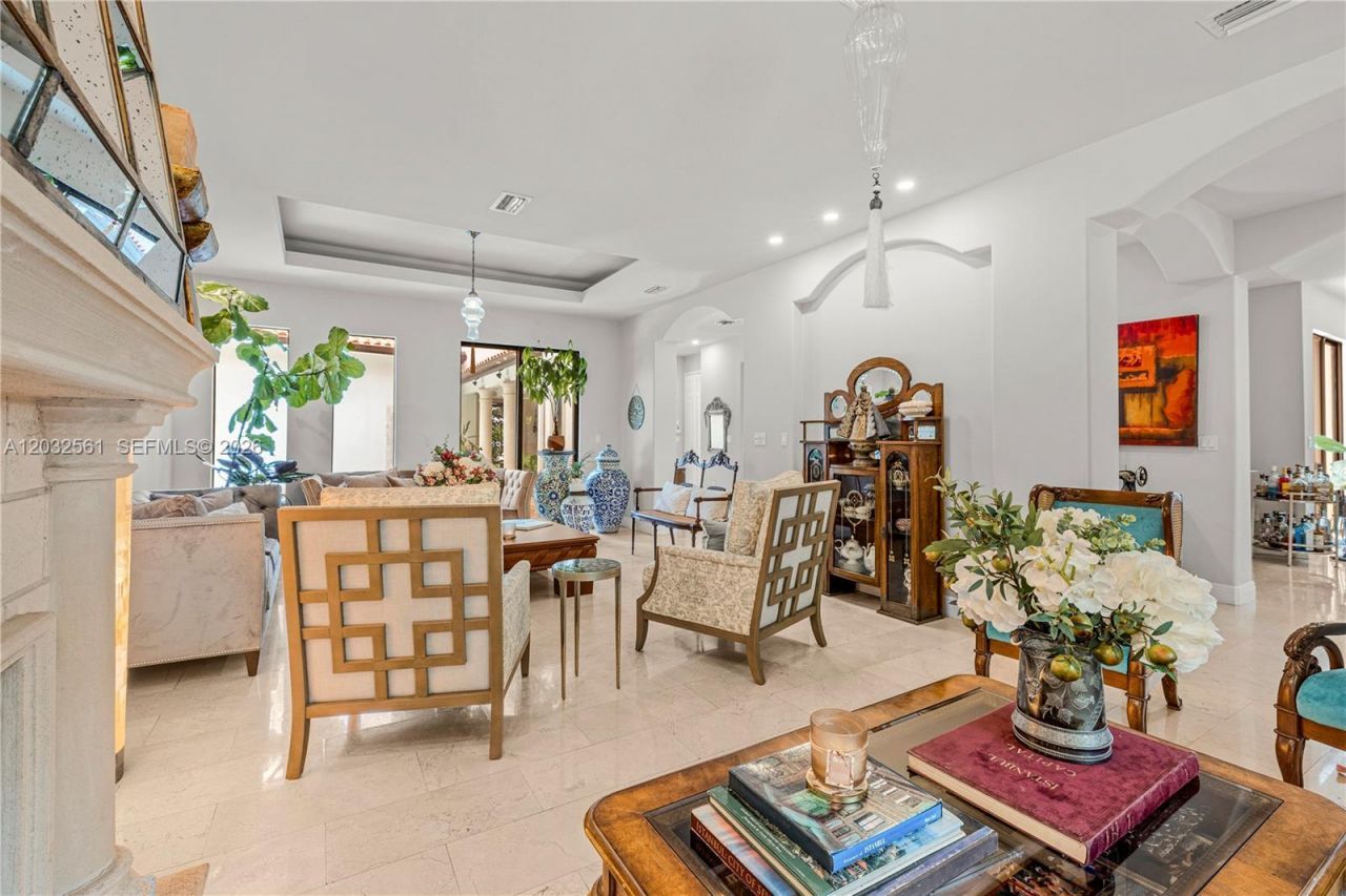 6550 SW 75th Ter, South Miami, FL 33143 Photo