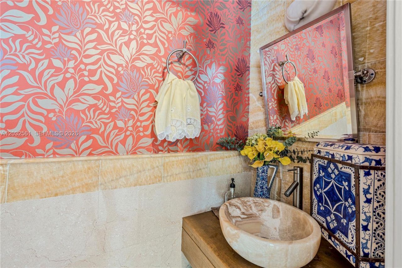 6550 SW 75th Ter, South Miami, FL 33143 Photo