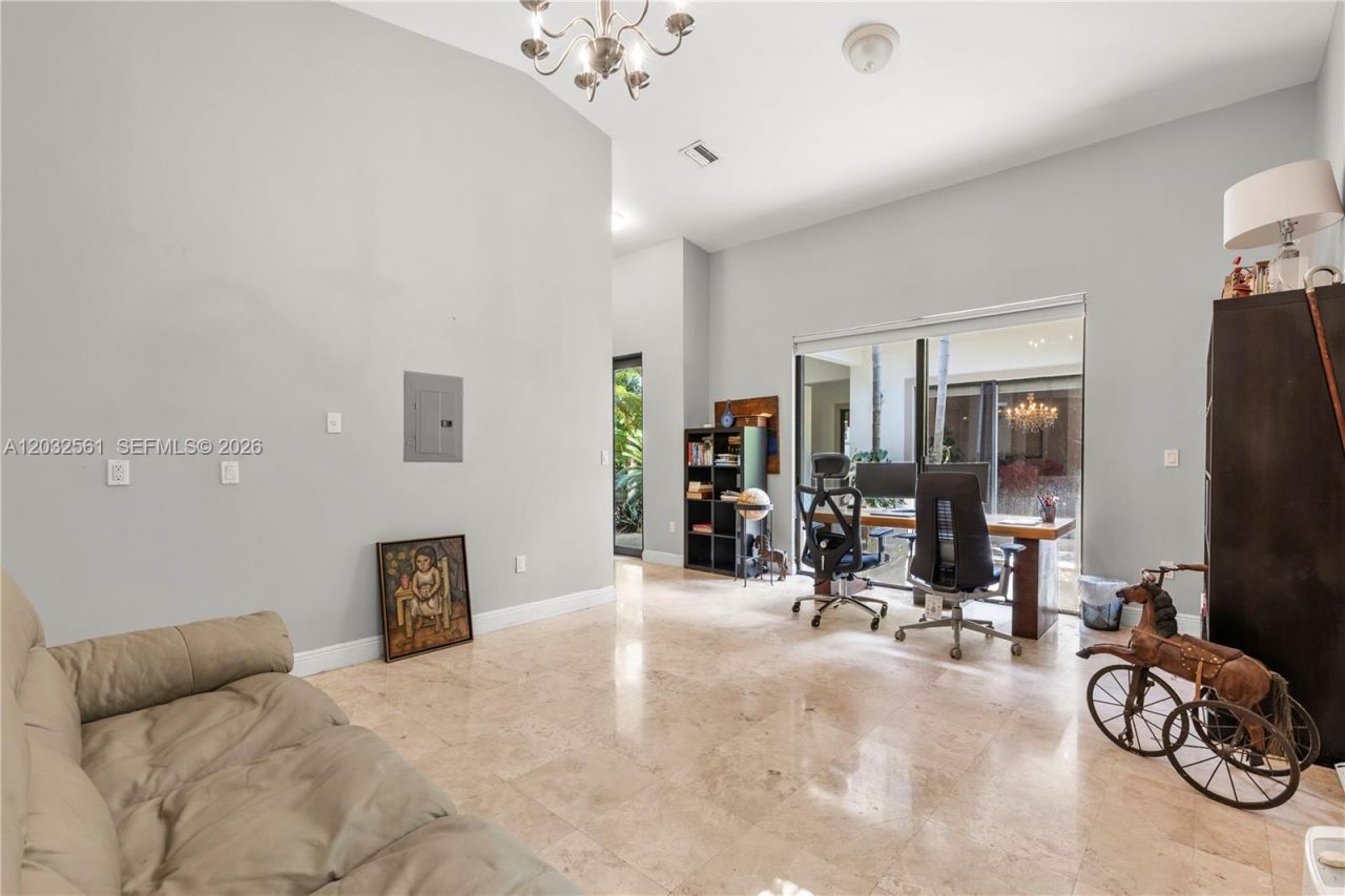 6550 SW 75th Ter, South Miami, FL 33143 Photo