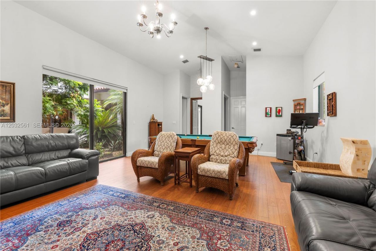6550 SW 75th Ter, South Miami, FL 33143 Photo