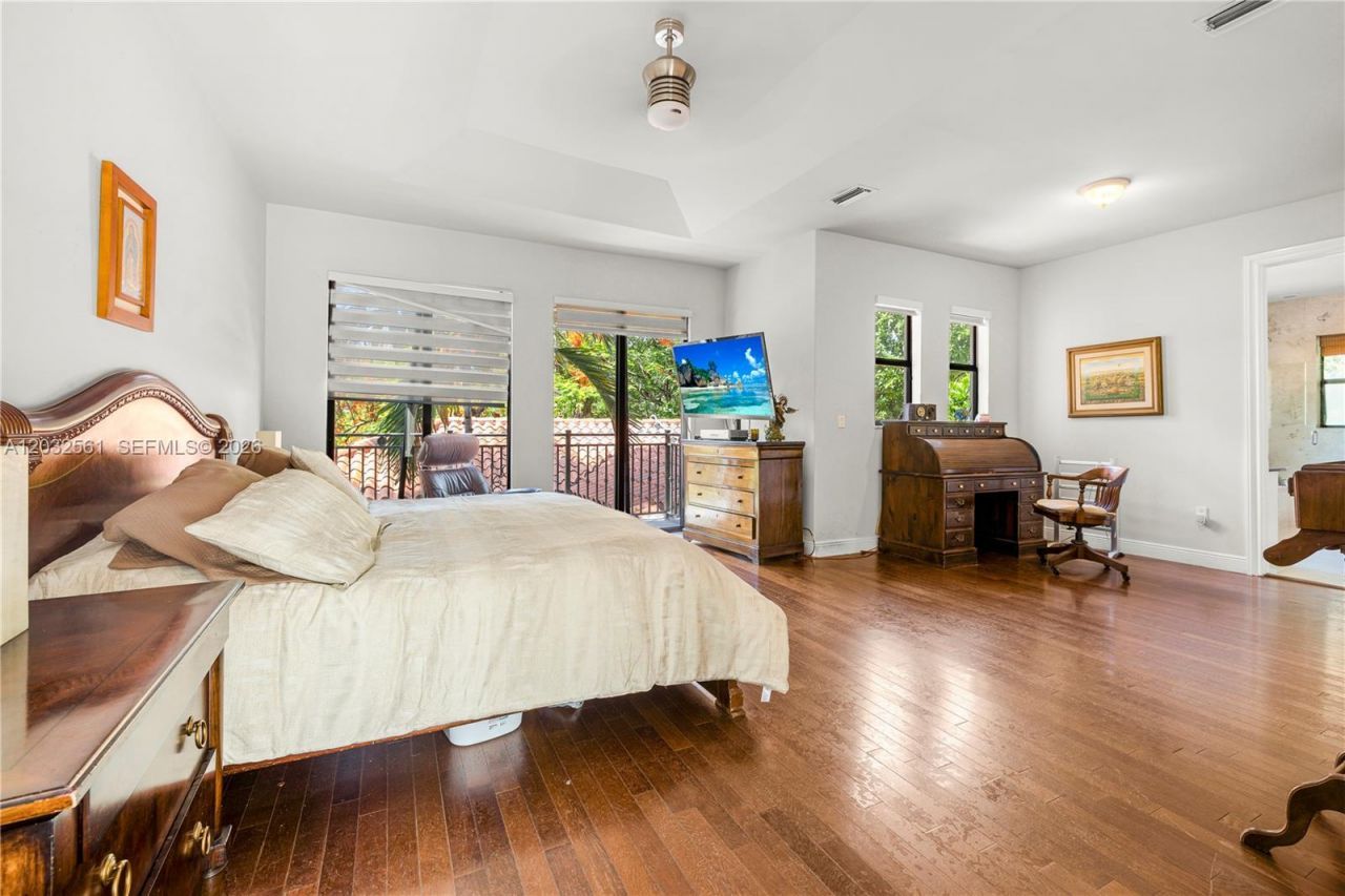 6550 SW 75th Ter, South Miami, FL 33143 Photo