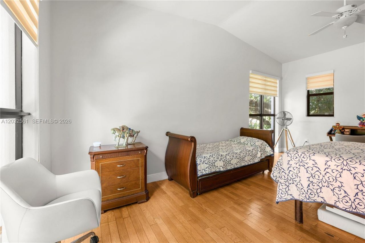 6550 SW 75th Ter, South Miami, FL 33143 Photo