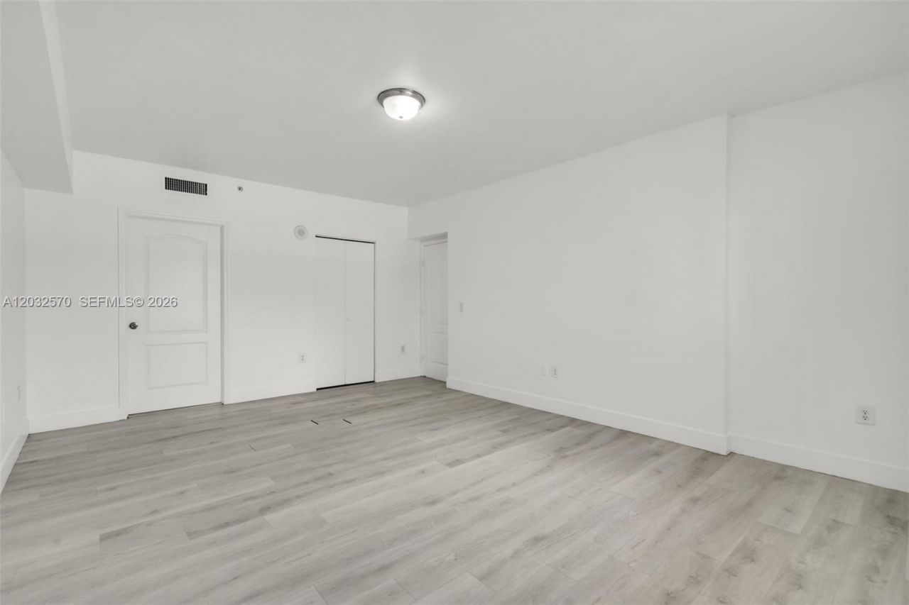 36 NW 6th Ave, Unit 601, Miami, FL 33128 Photo