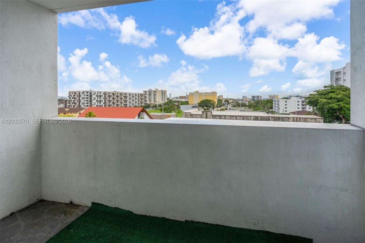 36 NW 6th Ave, Unit 601, Miami, FL 33128 Photo