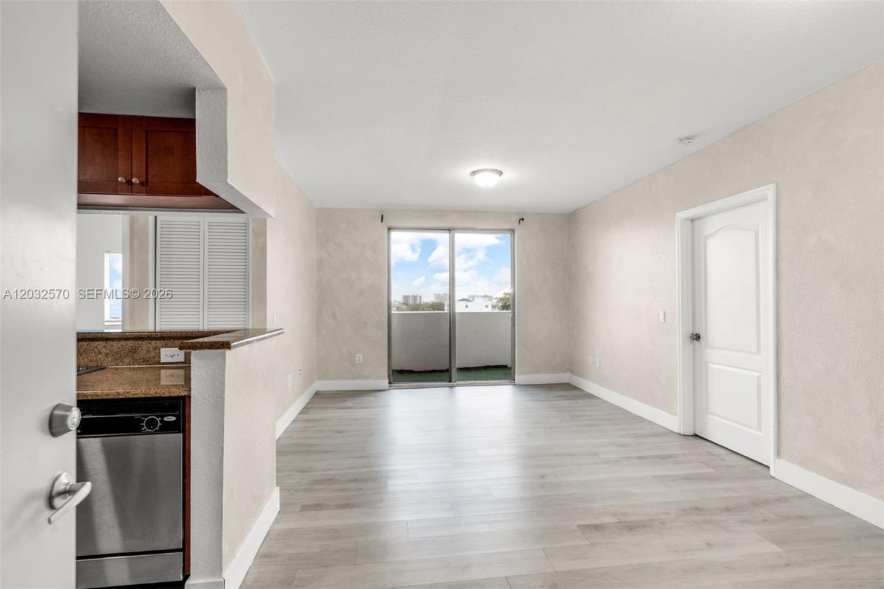36 NW 6th Ave, Unit 601, Miami, FL 33128 Photo