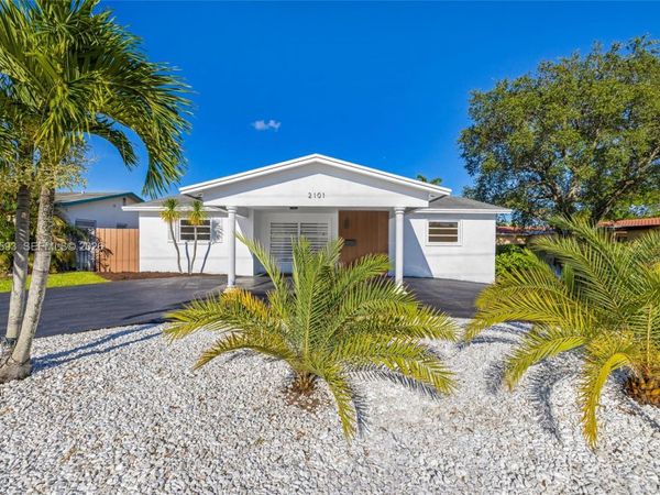 2101 N 56th Ave , Hollywood, FL 33021
