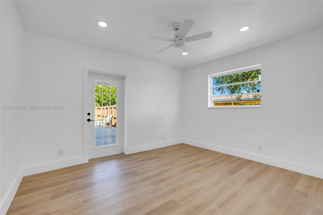 2101 N 56th Ave , Hollywood, FL 33021 Photo