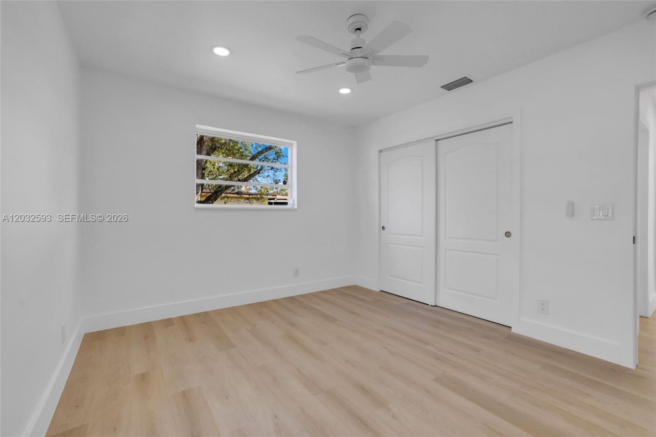 2101 N 56th Ave , Hollywood, FL 33021 Photo