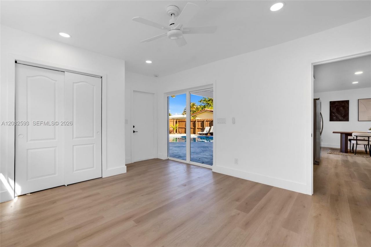 2101 N 56th Ave , Hollywood, FL 33021 Photo