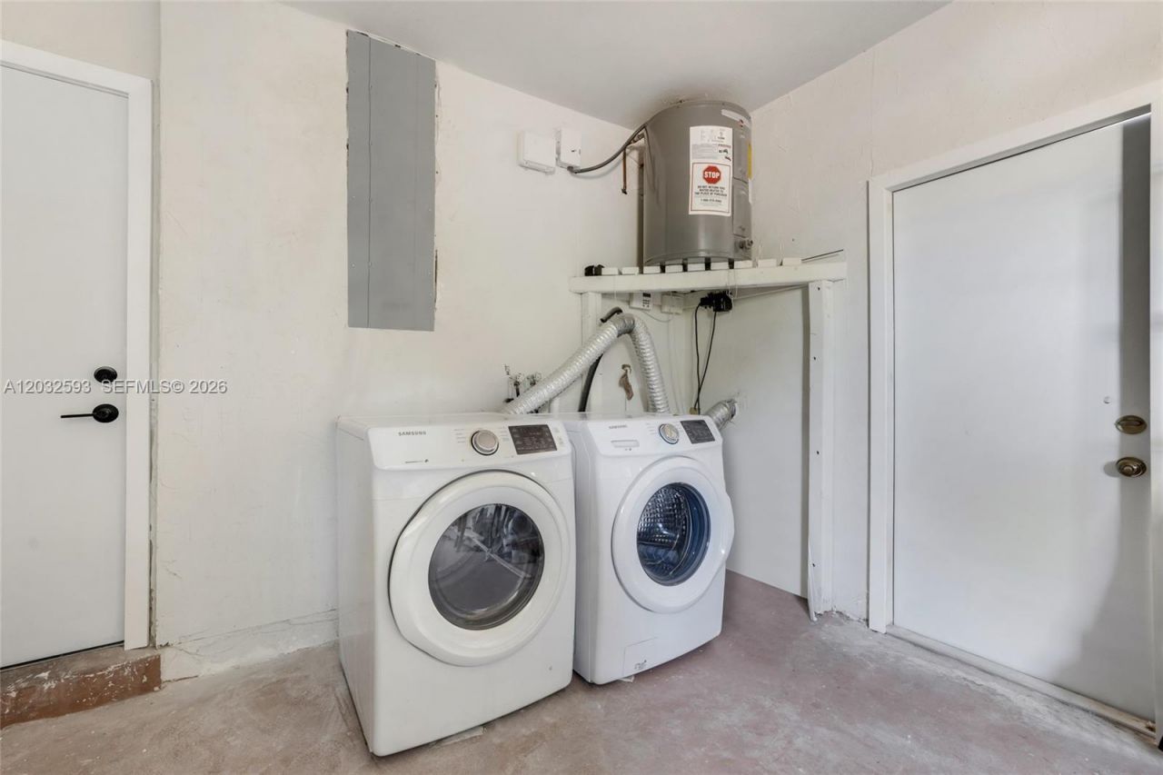 2101 N 56th Ave , Hollywood, FL 33021 Photo