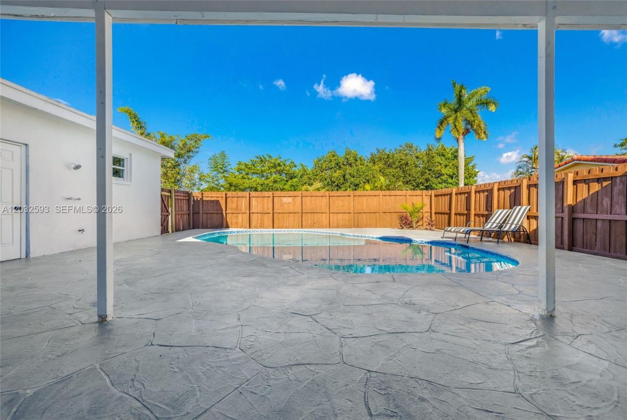2101 N 56th Ave , Hollywood, FL 33021 Photo