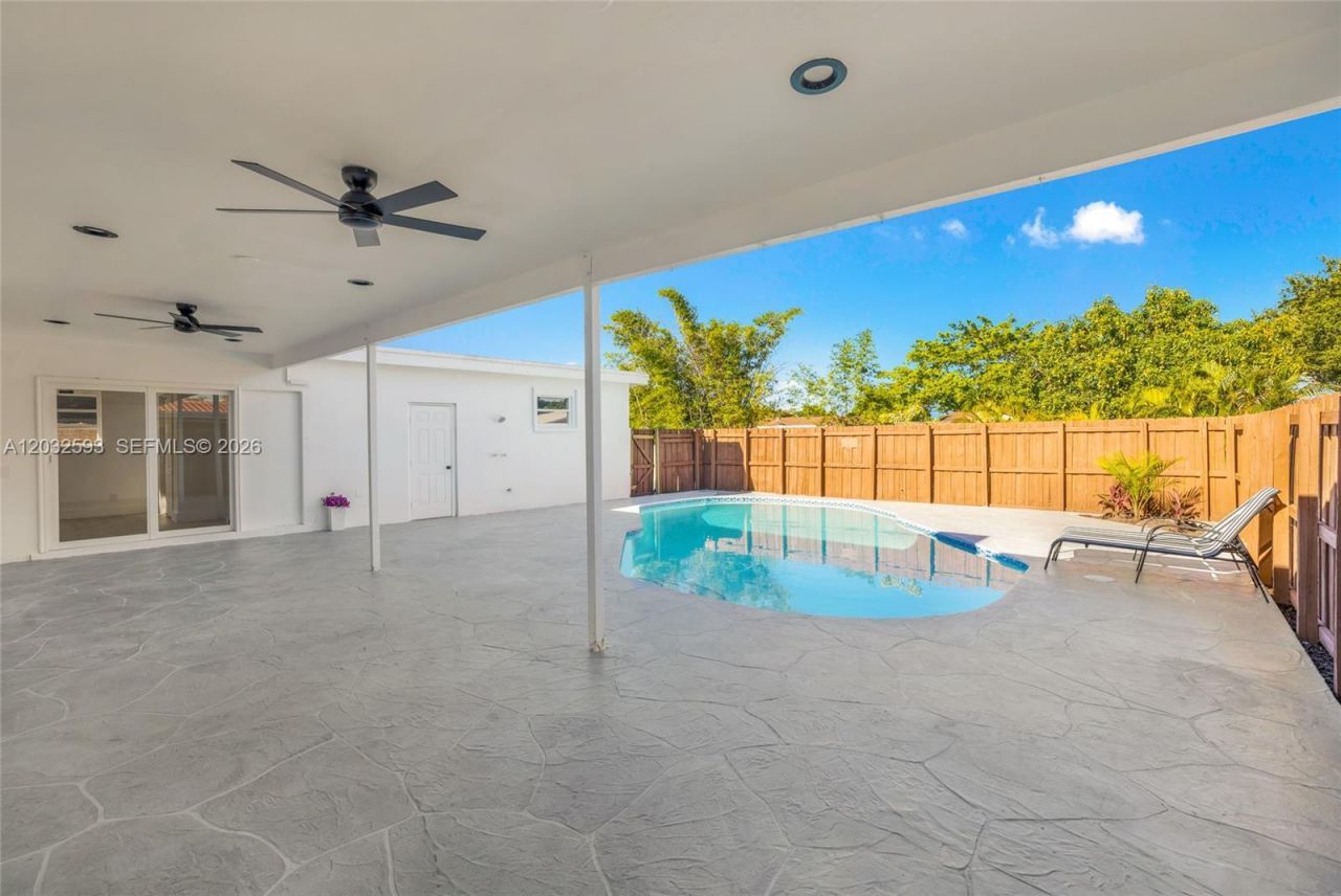 2101 N 56th Ave , Hollywood, FL 33021 Photo