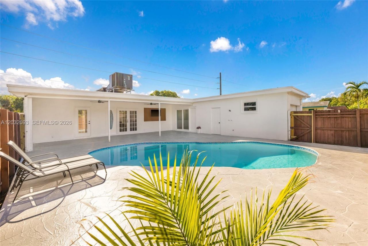 2101 N 56th Ave , Hollywood, FL 33021 Photo