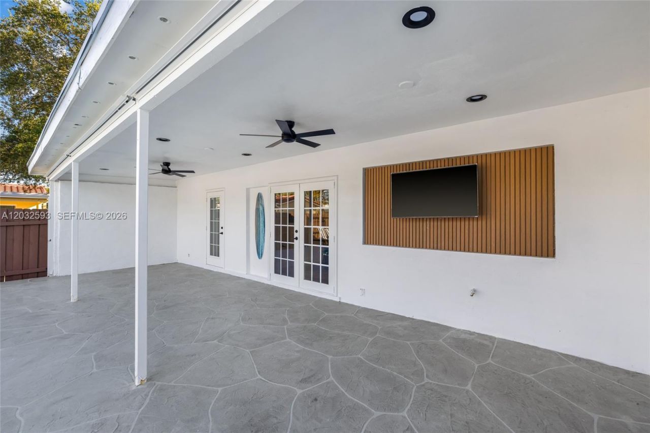 2101 N 56th Ave , Hollywood, FL 33021 Photo