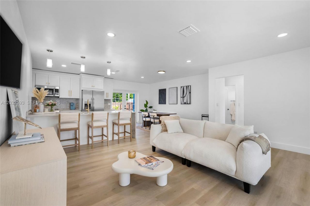 2101 N 56th Ave , Hollywood, FL 33021 Photo