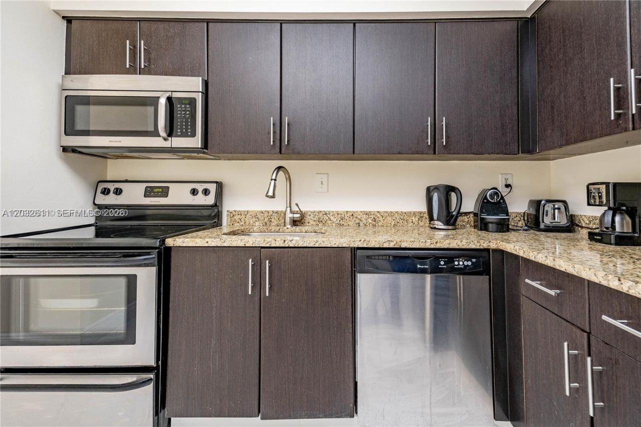 3300 NE 192nd St , Unit LP17, Aventura, FL 33180 Photo