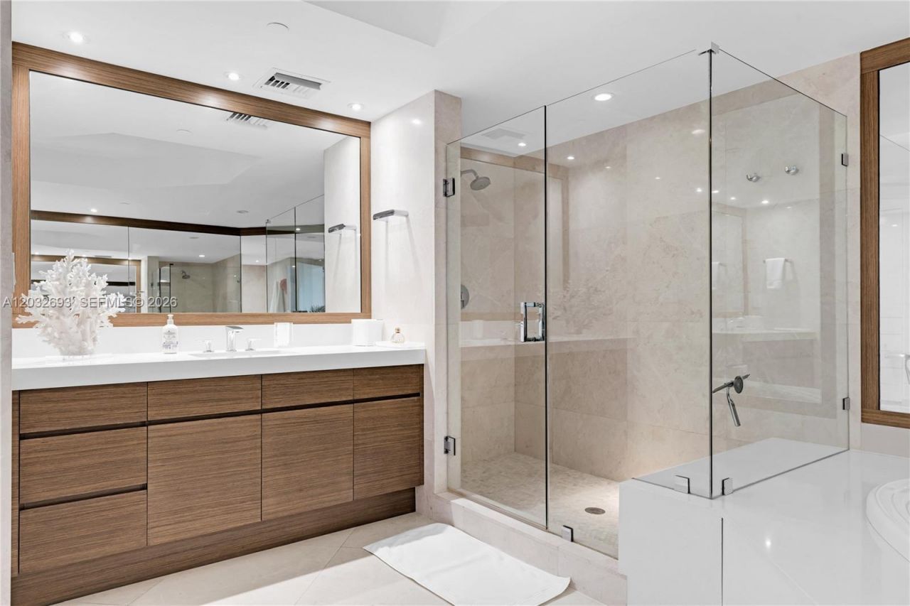 430 S Grand Bay Dr, Unit 505, Key Biscayne, FL 33149 Photo